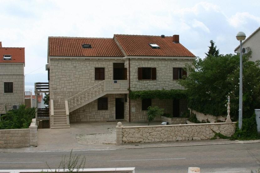 Apartmani Bezmalinovic Bol Bagian luar foto