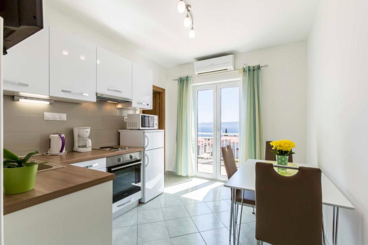 Apartmani Bezmalinovic Bol Bagian luar foto