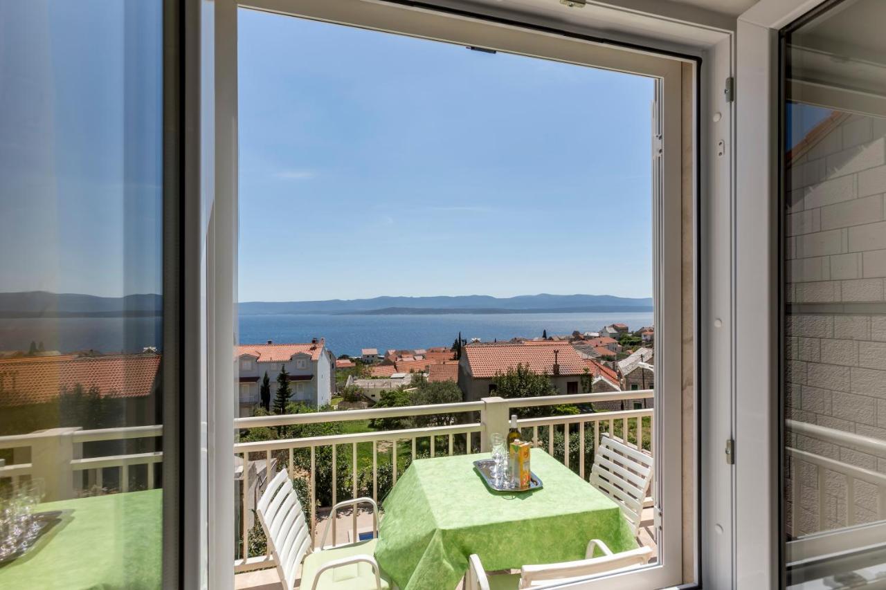 Apartmani Bezmalinovic Bol Bagian luar foto